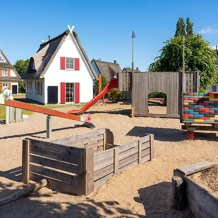 Mit Garten Und Whirlpool By Interhome Vakantiehuis